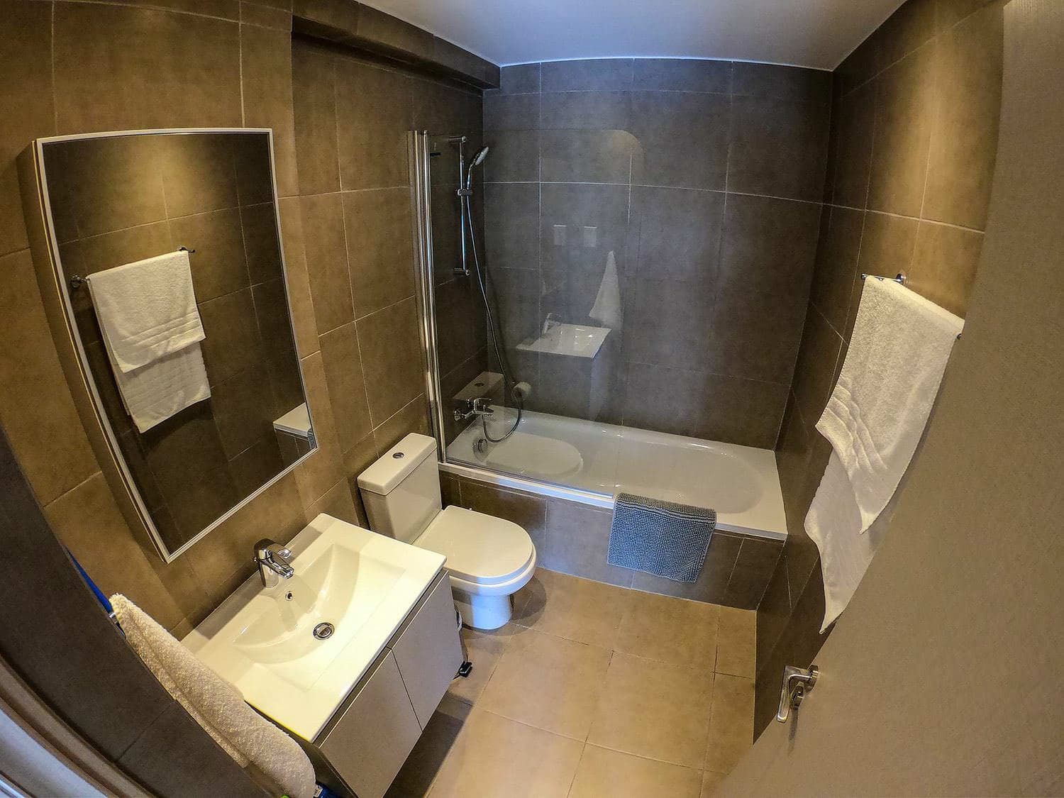 Modern 2BR Apartment M2AS photo 4