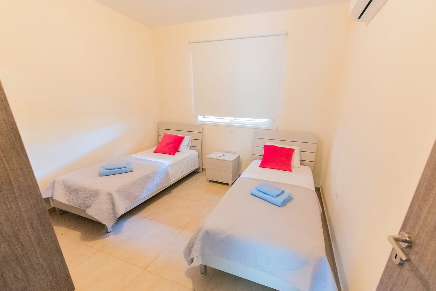 Elegant 2BR Pool Apartment M2DS photo 3